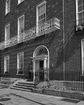 Dublin, 12 Merrion Square    |   17  /  20    | 